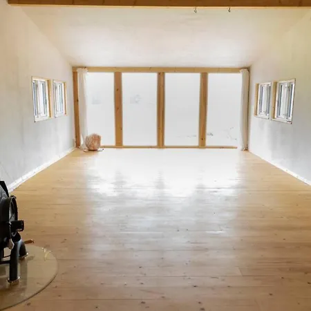 Heimaey, Ljosheimar Апартаменты *