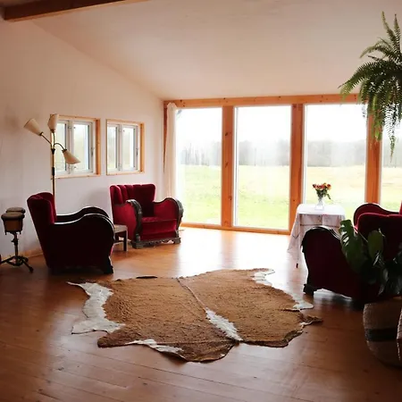 Heimaey, Ljosheimar Апартаменты Passee